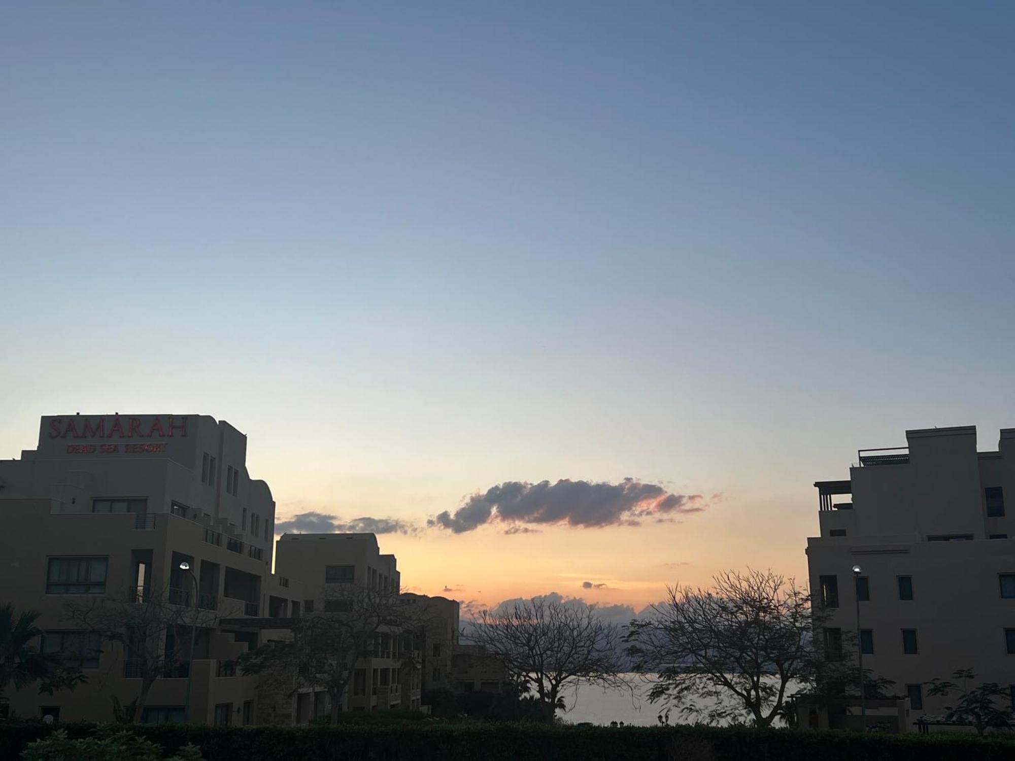 Spacious Apartments With Sea View At Samarah Resort Sweimeh Exterior foto